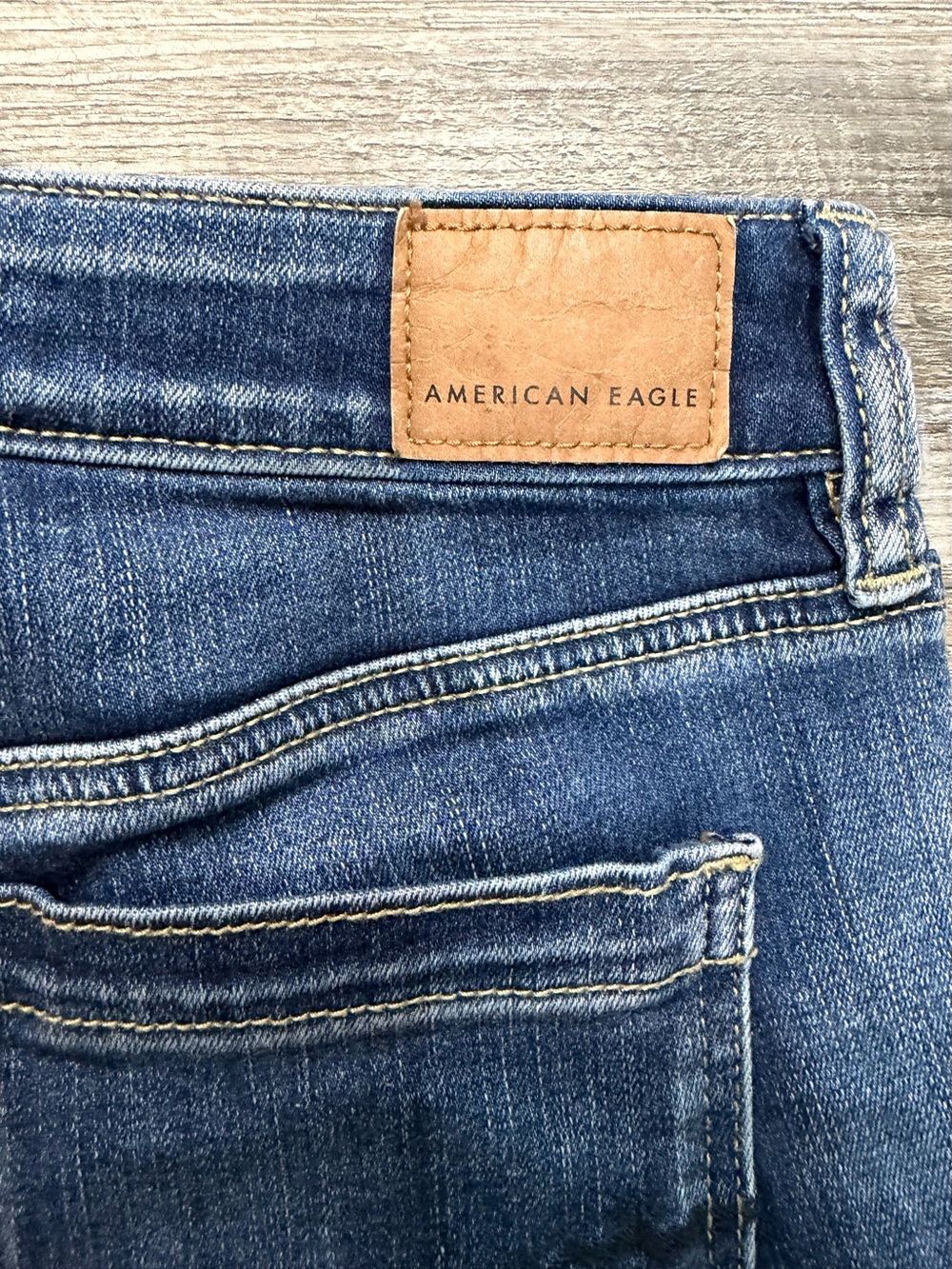 American Eagle Outfitters Two-Tone Light and Dark‎ Blue Denim Shorts - Picture 7 of 7